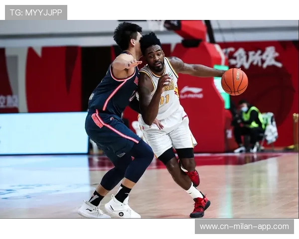 广东外线连续命中拉开比分